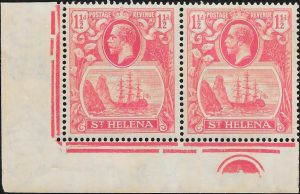 Saint Helena: 1923 1½d. Rose-Red Pair, One with Cleft Rock. SG 99/99c (MNH)